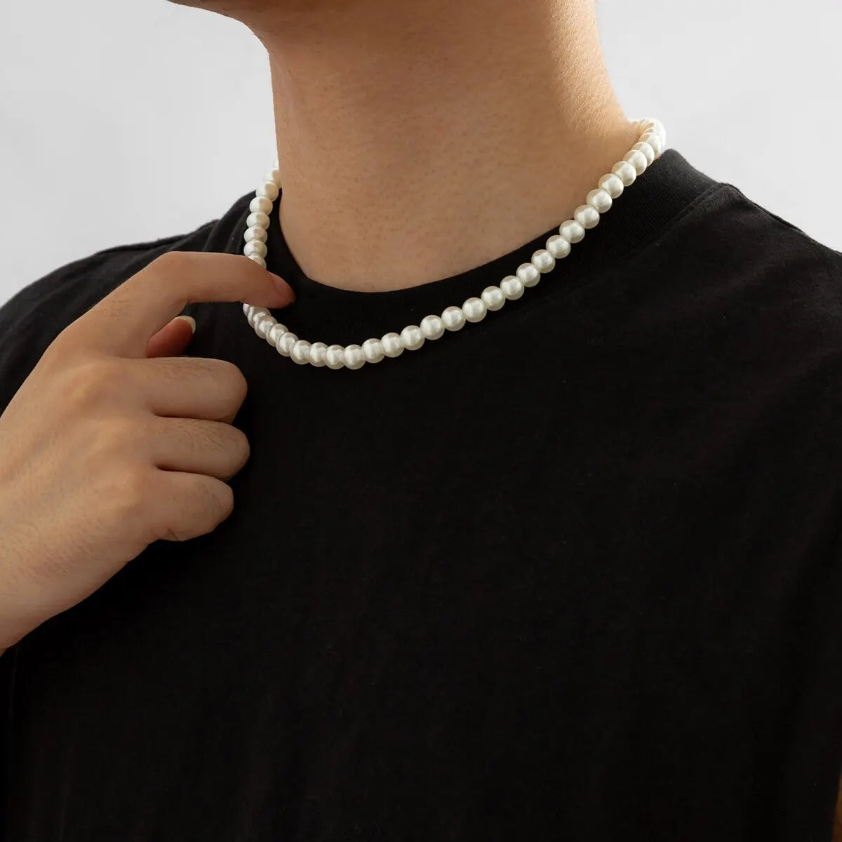 Imitation-Pearl Beaded Short Choker Necklace