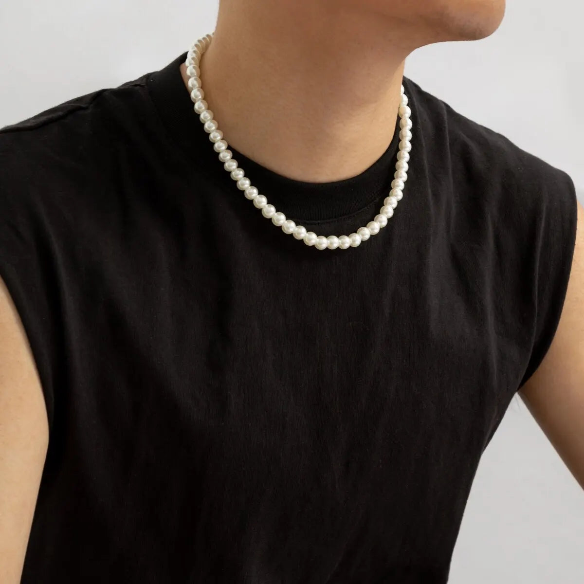 Imitation-Pearl Beaded Short Choker Necklace